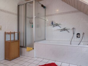 Apartment | Badezimmer