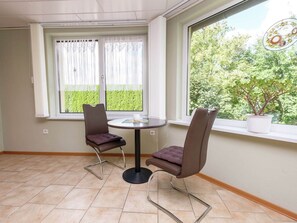 Dining - Snug Holiday Home in Quedlinburg near Forest (Quedlinburg)