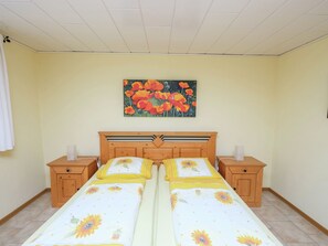 1 bedroom, individually furnished - Snug Holiday Home in Quedlinburg near Forest (Quedlinburg)