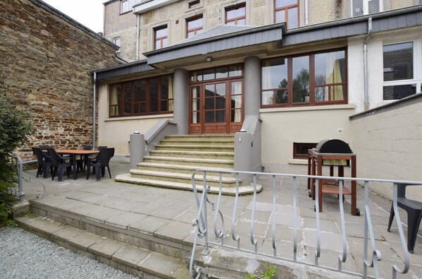 House | Balcony