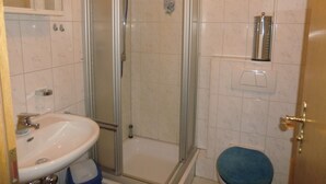 Bathroom - Quaint Apartment in Brandenberg With Terrace (Todtnau)