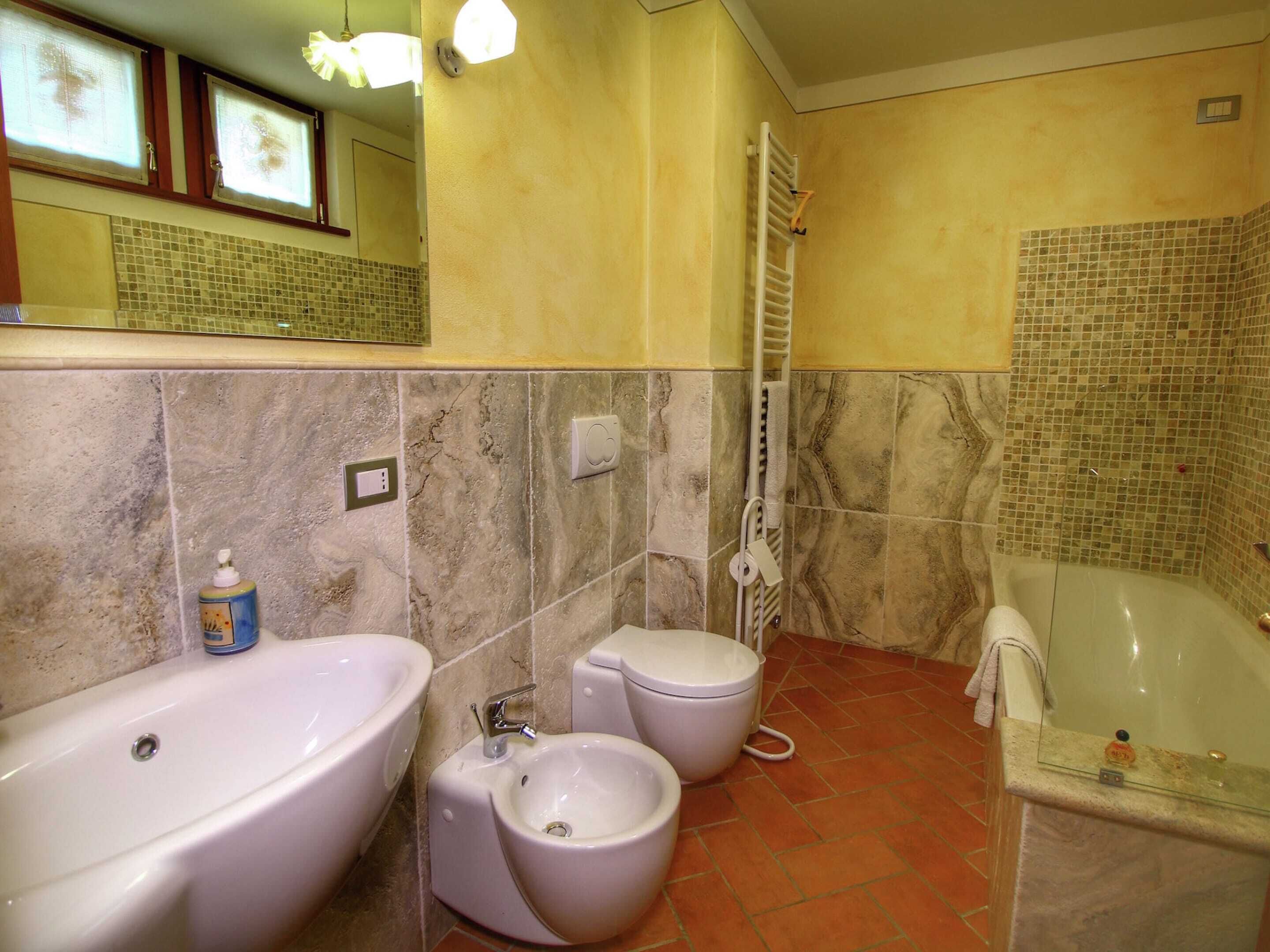 Cottage | Bathroom