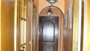 Hallway - F2 Bab Okla (Allyene)