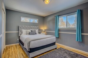 Apartment (2 Bedrooms) | 2 bedrooms, premium bedding, down comforters, individually decorated