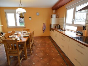 House | Private kitchen | Coffee/tea maker - Lovely Holiday Home in Stipshausen With Terrace (Stipshausen)