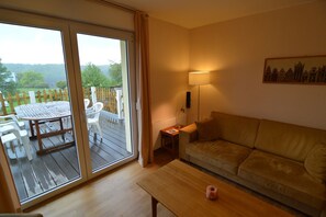 House | Living room - Lovely Holiday Home in Stipshausen With Terrace (Stipshausen)