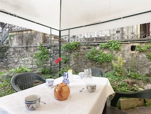 Villa | Balcony - Independent House With Equipped Outdoor Area, Near the Lake (San Siro)