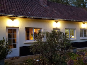 Exterior - Spacious Holiday Home in Gueschart for Familes & Friends With Jacuzzi (Gueschart)
