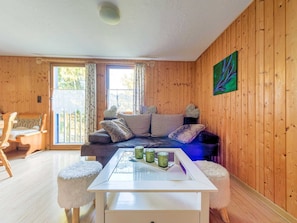 House | Living area - Comely Holiday Home in Güntersberge near Forest (Harzgerode)
