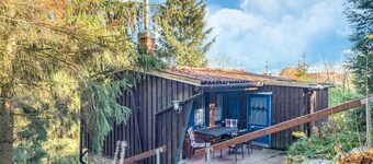 귄터스베르게 근처 숲의 아름다운 휴가용 집