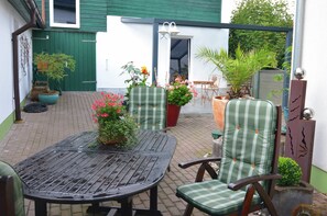 Apartment | Balcony - Charming Forest Escape for Two (Ilmenau)