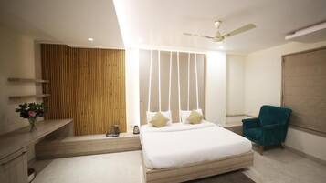 Tallelokero huoneessa, yksilöllisesti sisustettu