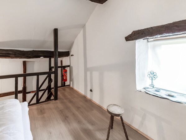 Casa | 1 habitación y muebles diferentes