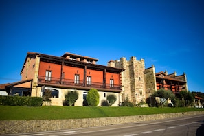 Fachada da propriedade