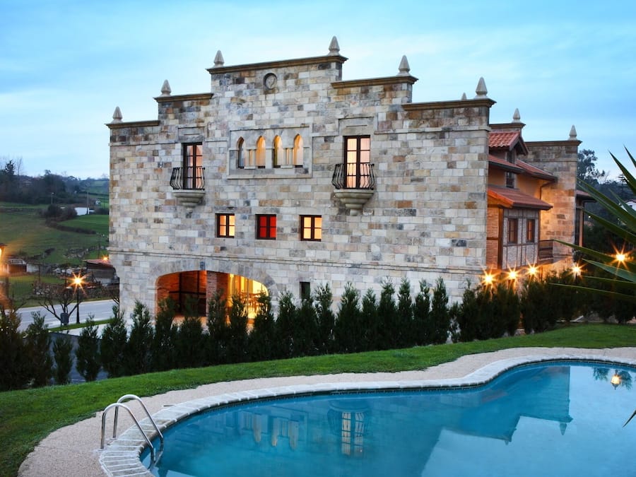 Fachada de la propiedad