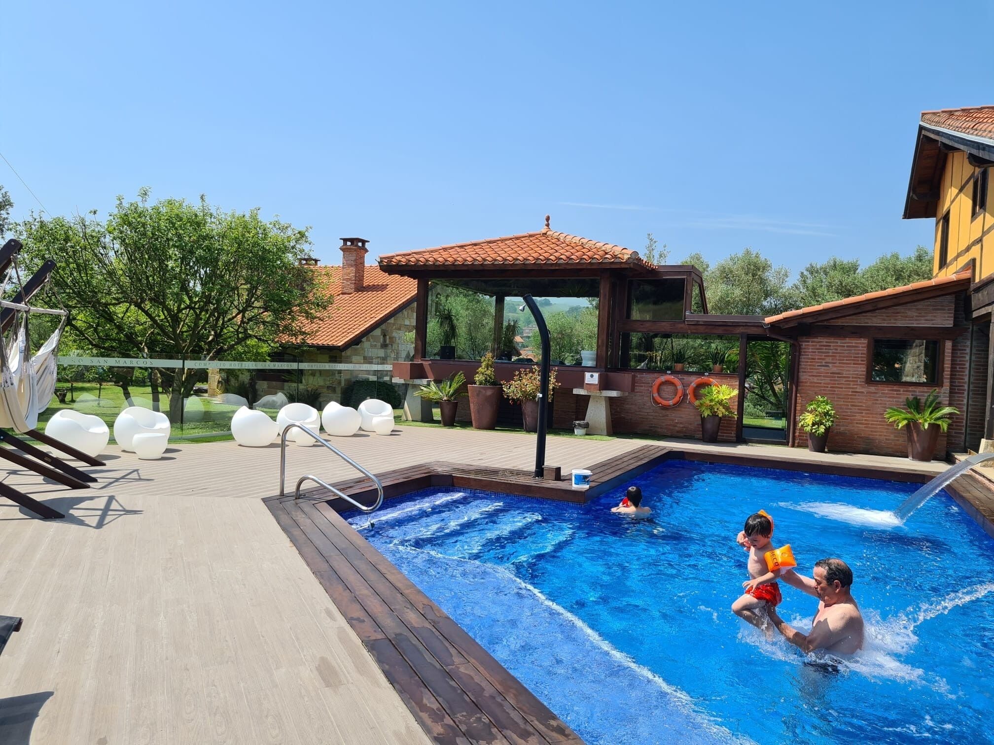 Sauna, bañera de hidromasaje