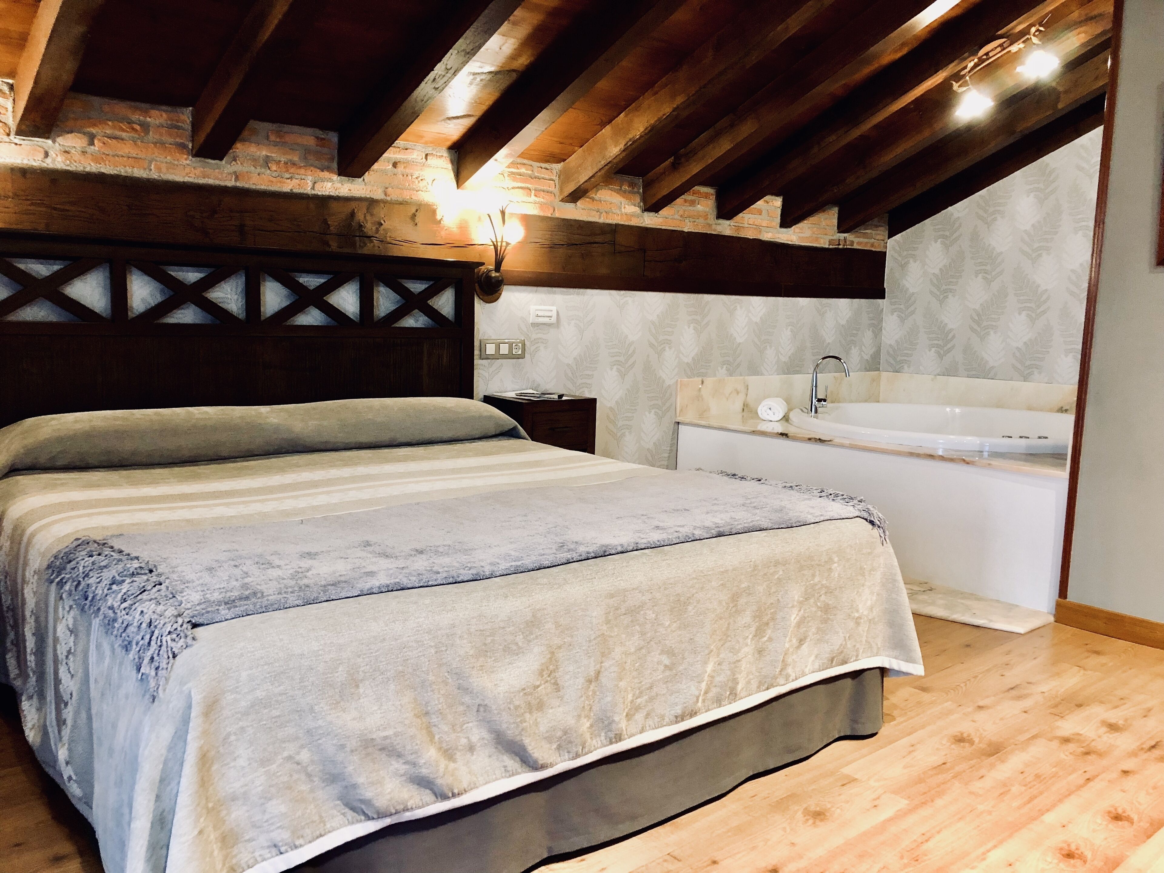 suite | 1 bedroom, minibar, in-room safe, desk