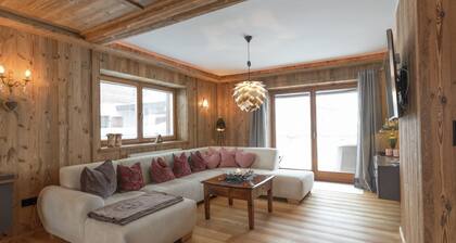 Unique Chalet in the Center of Elmau Near the Ski Lift