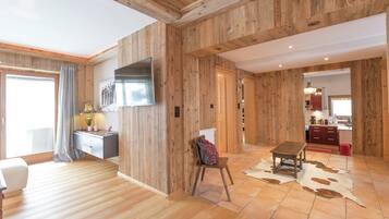 Chalet | Living area