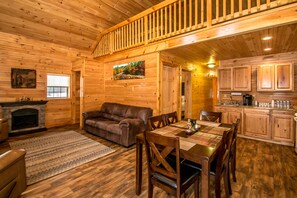 Rustic Family Haven, 6 Bedrooms | Living area | 32-inch Smart TV with digital channels, TV - Presidential Mountain Resort (Bethlehem)