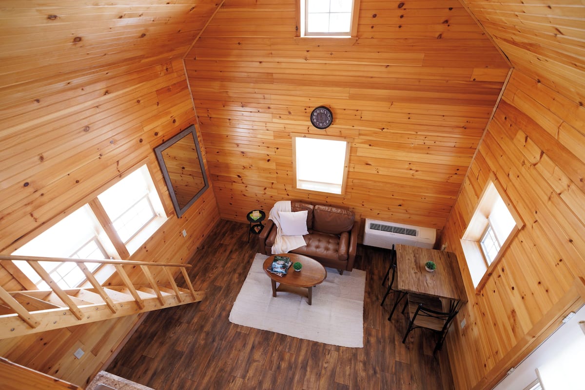 32-inch Smart TV with digital channels, TV