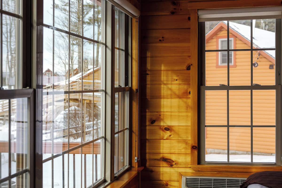 Premium bedding, down comforters, iron/ironing board, travel crib