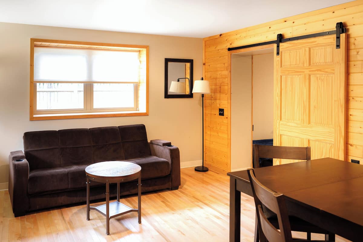 ADA Suite Near Bretton Woods With Sauna | Living area | 32-inch Smart TV with digital channels, TV