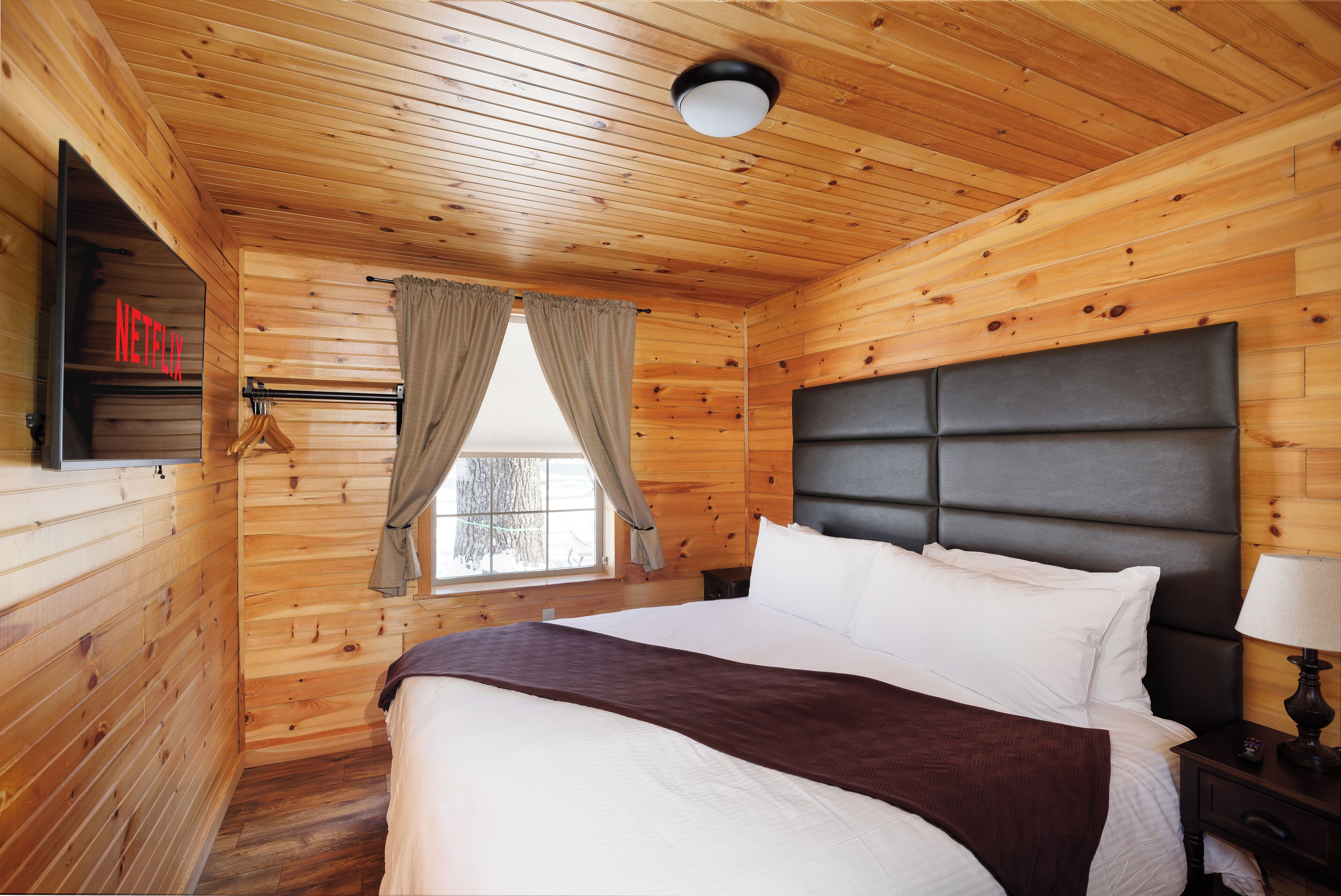 Premium bedding, down comforters, iron/ironing board, free WiFi