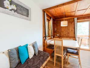 House | Living room