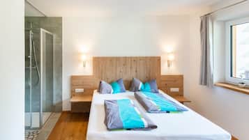 4 bedrooms, individually furnished, bed sheets