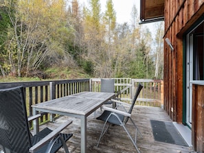 Balcony - Cozy Wooden Chalet in Stadl an der Mur near Ski Bus Stop (Stadl-Predlitz)