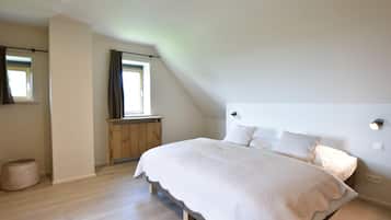 Casa | 4 quartos, individualmente mobiliados, roupa de cama
