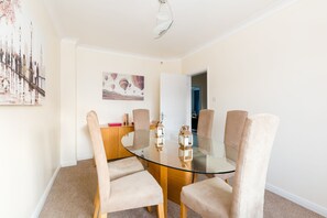 Casa, baño privado (4 Bed  Nec/Bhx/Snowdome) | Restaurante