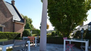 Unclassified image, 2 of 26, button - Lavish Villa in Tienen With Terrace & Garden (Tienen)