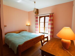 Ferienhaus | 4 Schlafzimmer, individuell eingerichtet, Bettwäsche