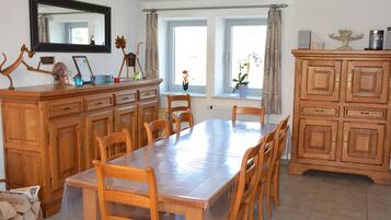 House | Dining