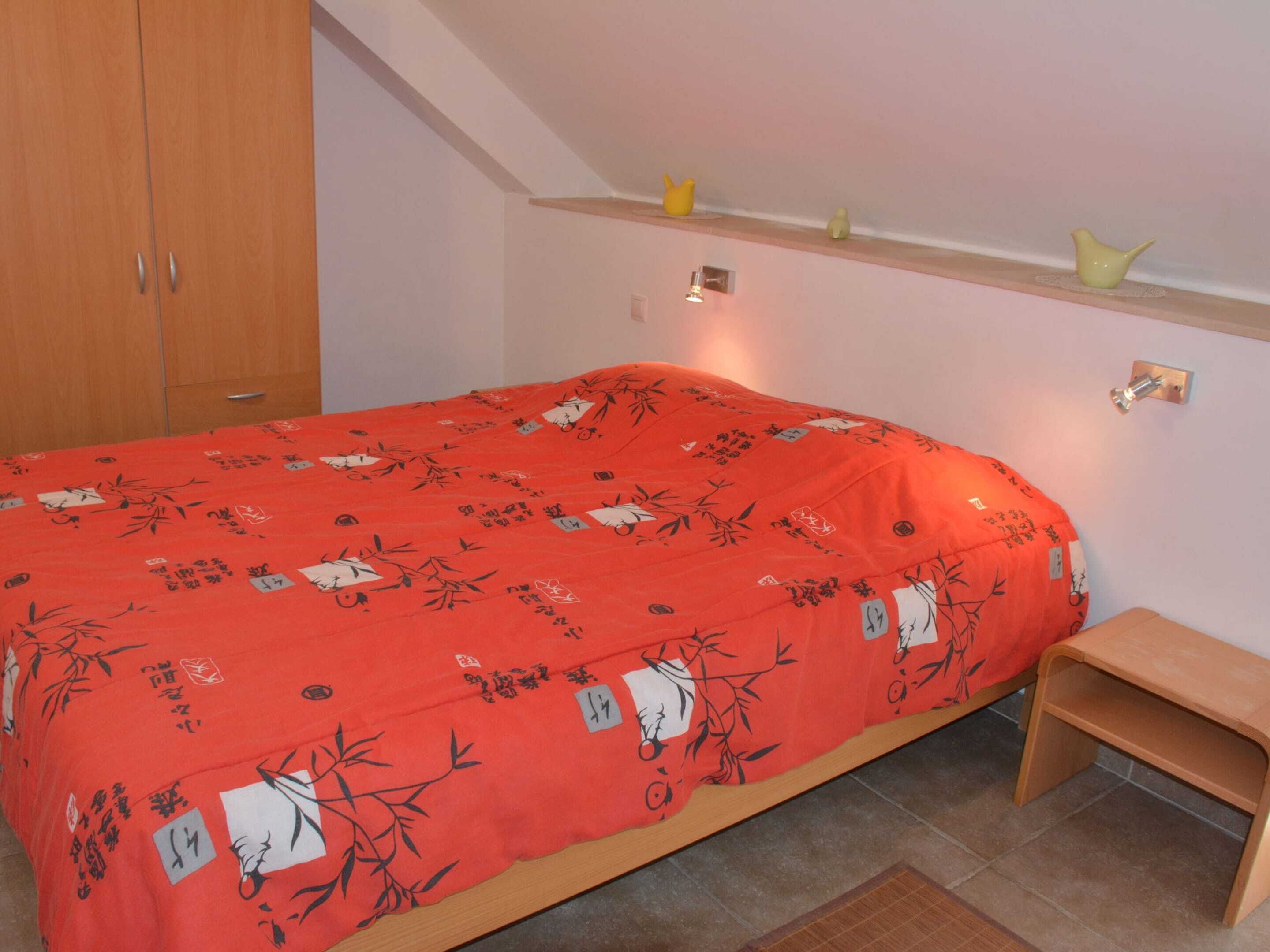 House | 4 bedrooms, individually furnished, iron/ironing board, bed sheets