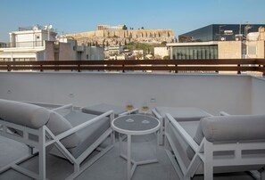 Property grounds - Acropolis Golden Suites | Penthouse Maisonette (Athina)