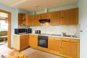 Cottage | Private kitchen | Highchair