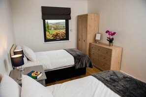 3 bedrooms, soundproofing, iron/ironing board, free WiFi