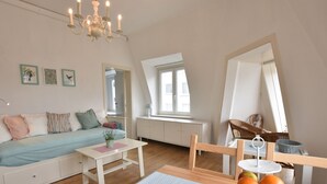 Unclassified image, 5 of 22, button - Nice Attic Floor in a Characteristic Building near Beach of Westende (Middelkerke)