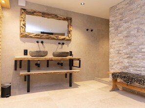 Bathroom - Cosy Chalet in Odeigne with Hot Tub (Manhay)