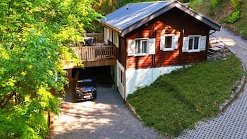 Chalet | Exterior
