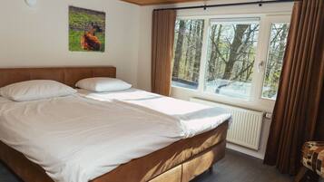 Chalet | 5 bedrooms, bed sheets