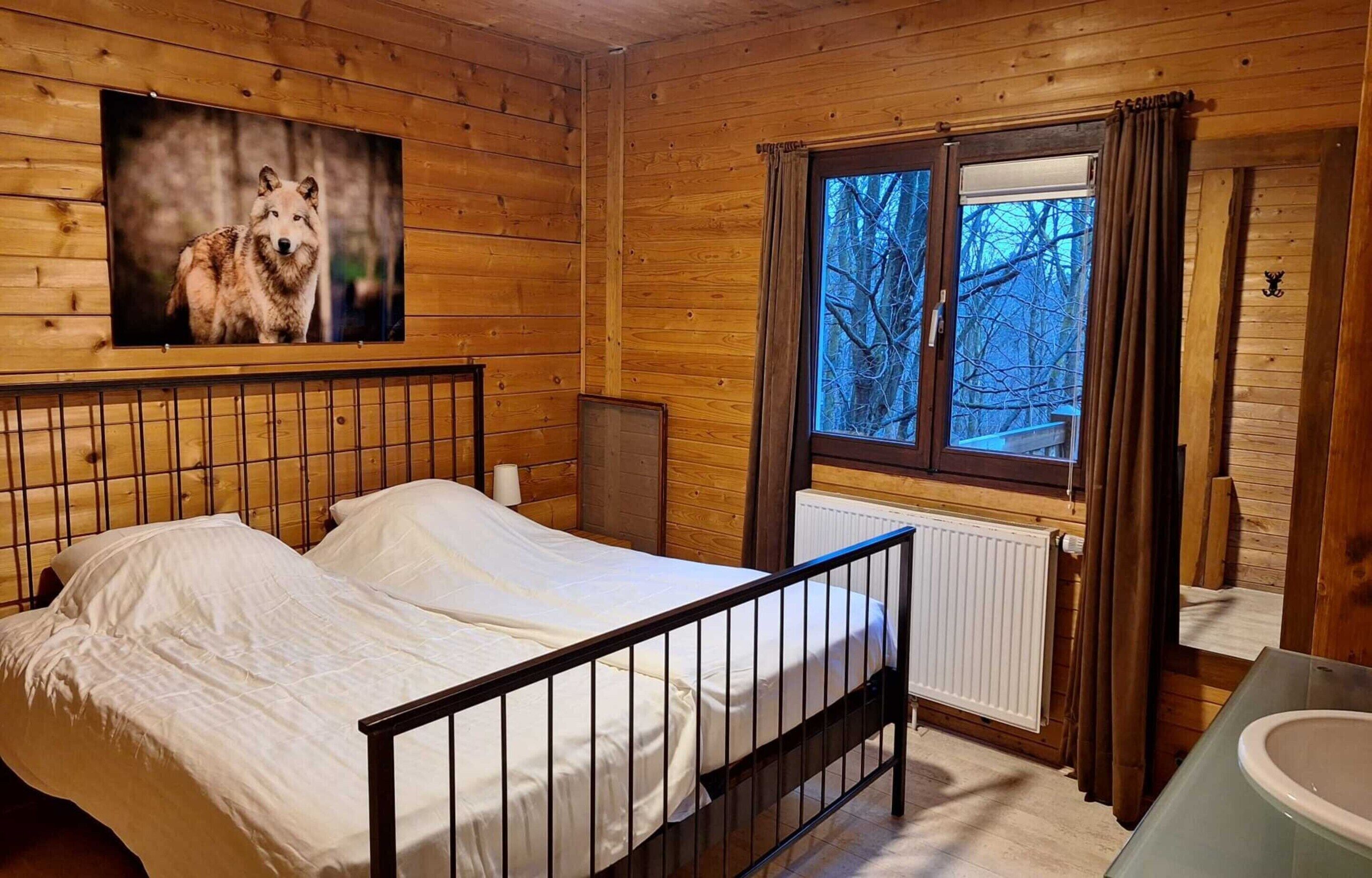 Chalet | 5 bedrooms, individually furnished, bed sheets