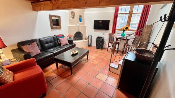 Televisión de pantalla plana, chimenea