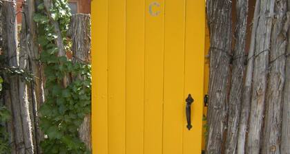 Casita C - 1 Bed, 1 Bath (Romantic Loft Style)