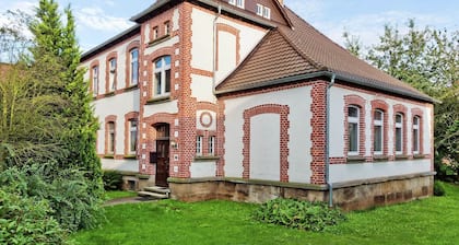 Former School in Waldeck-netze