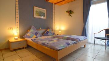 Apartment | 2 bilik tidur, dilengkapkan perabot secara berasingan, cadar katil