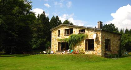 Rustic Retreat in Houvegne